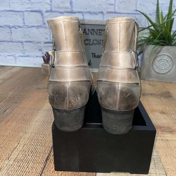 Elites by walking cradles booties distressed - Picture 7 of 11